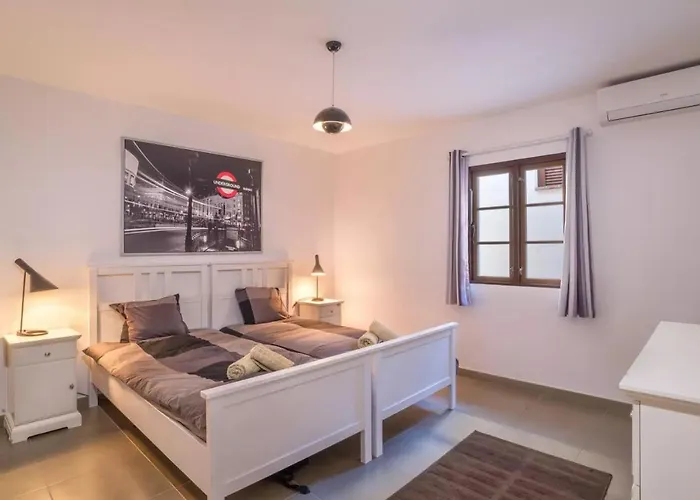 Scandinavian Design בית נופש מארבלה