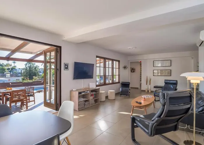 Scandinavian Design Tatil Evi Marbella